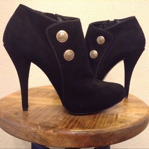 GUESS high heel booties NWOT